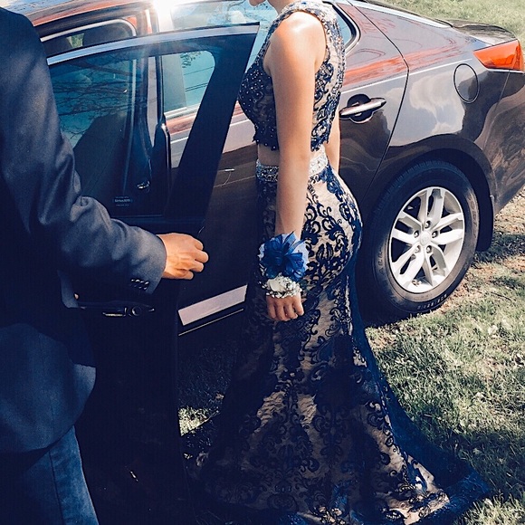 Prom Dress - Picture 3 of 3